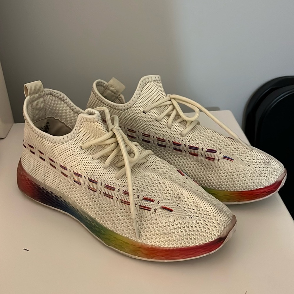 WANTED Sneakers 8 1/2